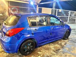 نيسان فيرسا